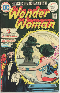 Wonder Woman #218 (1942) - 5.0 VG/FN *Revolt of the Wonder Weapons*