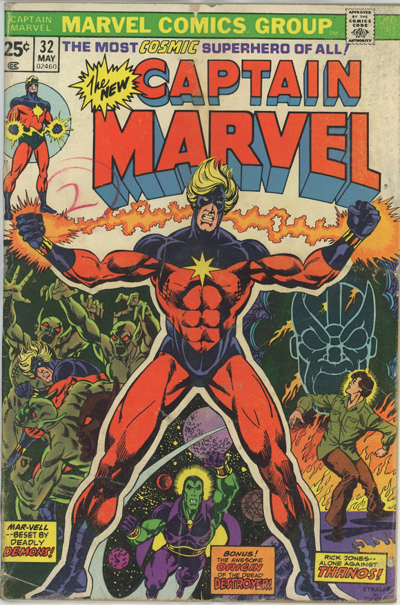 Captain Marvel #32 (1968) - 3.0 GD/VG *Thanos the Insane God*