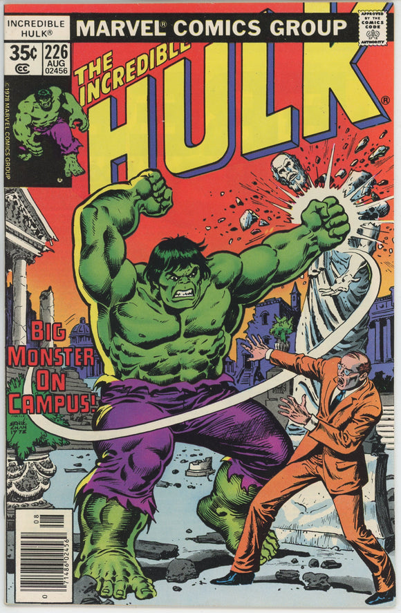 Incredible Hulk #226 (1962) - 9.2 NM- *Big Monster on Campus*