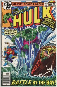 Incredible Hulk #233 (1962) - 9.2 NM- *At the Bottom of the Bay/Marvel Man*