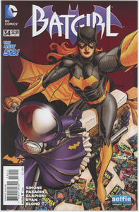 Batgirl #34 (2011) - 9.0 VF/NM *Selfie Variant*