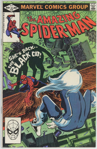 Amazing Spider Man #226 (1963) - 5.0 VG/FN *Black Cat Returns* Classic Cover